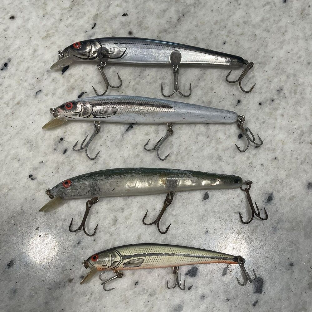 Lot Vintage Fishing Lures Bomber Long A  5-6" Jerkbait/Stickbait Screw Tail
